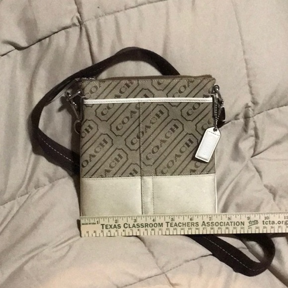 Coach Crossbody Bag - Picture 3 of 7